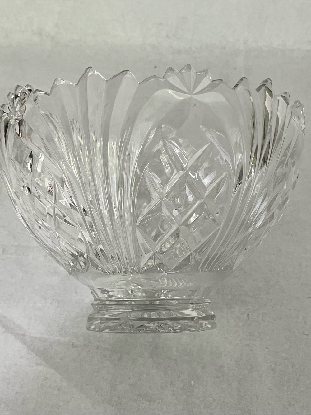5th Avenue Cut Crystal Decorative Bowl Pineapple/Fan Scalloped Rim Round Base